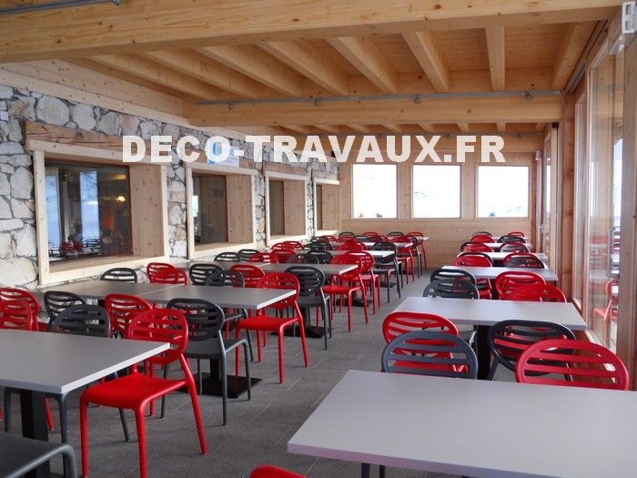 extension restaurant savoie avec maitrise d'oeuvre et deco CRIS BTP