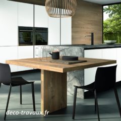 Magasin Christelle cuisines à Landry entre Aime Bourg Saint Maurice en bois HPL PET et bi mélamine et céramique