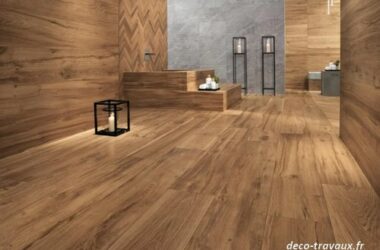 Magasin Christelle carrelage type parquet bois chêne large lames de 25 cm par 150 cm et chevrons