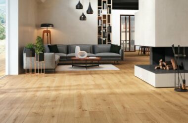 Magasin Savoie carrelage imitation parquet bois naturel grandes lames 150 cm haute qualité
