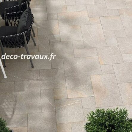 carrelage pierre multiformats nuancé