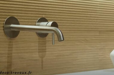 Magasin Christelle carrelage faïence La Rosière effet bois naturel relief strié 3D en 120 par 50 cm